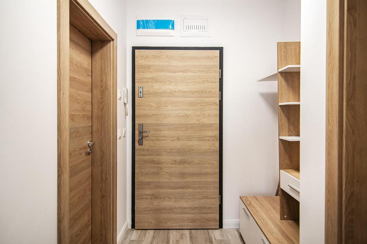 Sea Flats With Parking And Pool In Azur Residence سينتس قسطنطين وهيلينا المظهر الخارجي الصورة